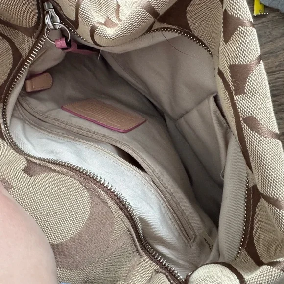 Coach Tan Signature Canvas Shoulder Bag with Pink Trim - Picture 6 of 13